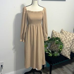 NWOT Beautiful Ruffle Sleeve Dress with elastic top